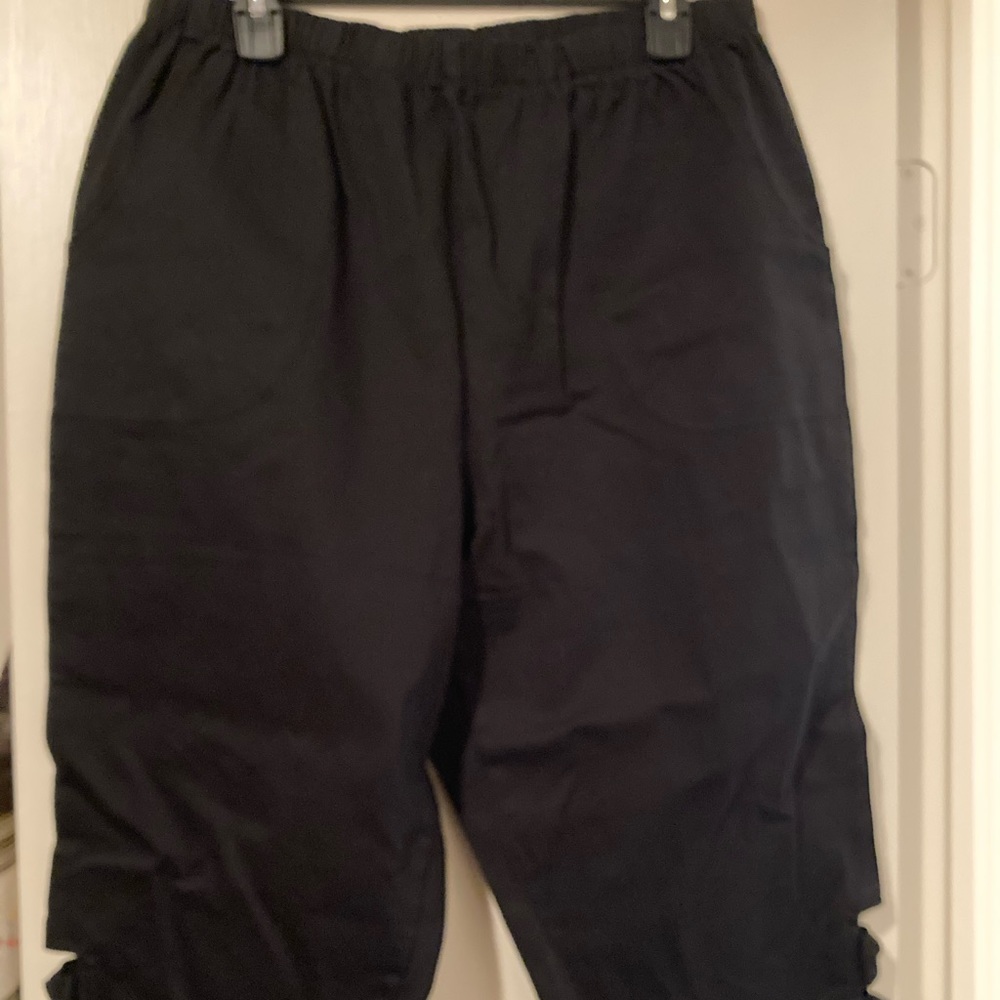 Denim& Co. Capris w/ Bow Accents